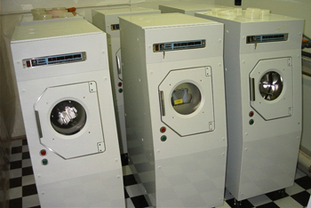 Dual stack spin rinse dryer